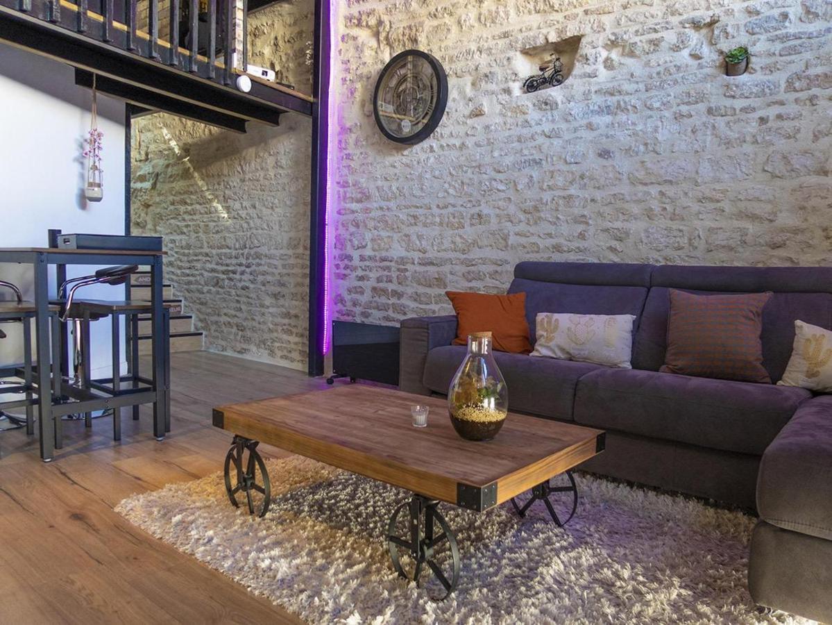 Palais Des Reves Apartment Ниор Екстериор снимка
