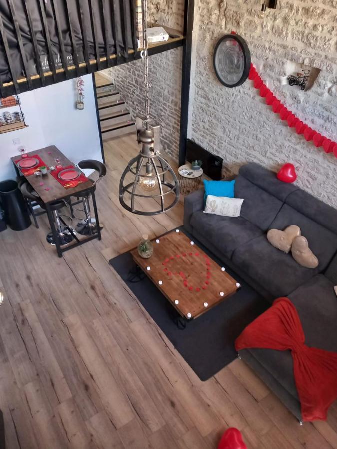 Palais Des Reves Apartment Ниор Екстериор снимка