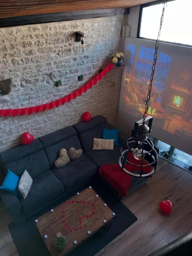 Palais Des Reves Apartment Ниор Екстериор снимка